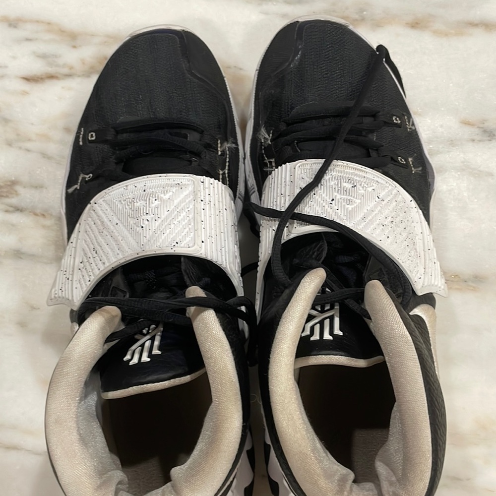 KYRIE IRVING SHOES